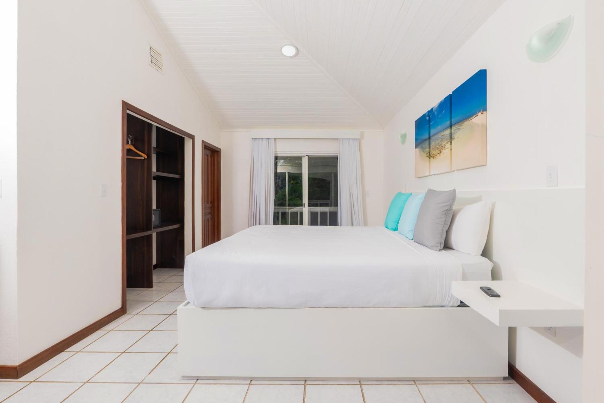 Paradise Beach Hotel West Bay Zimmer foto