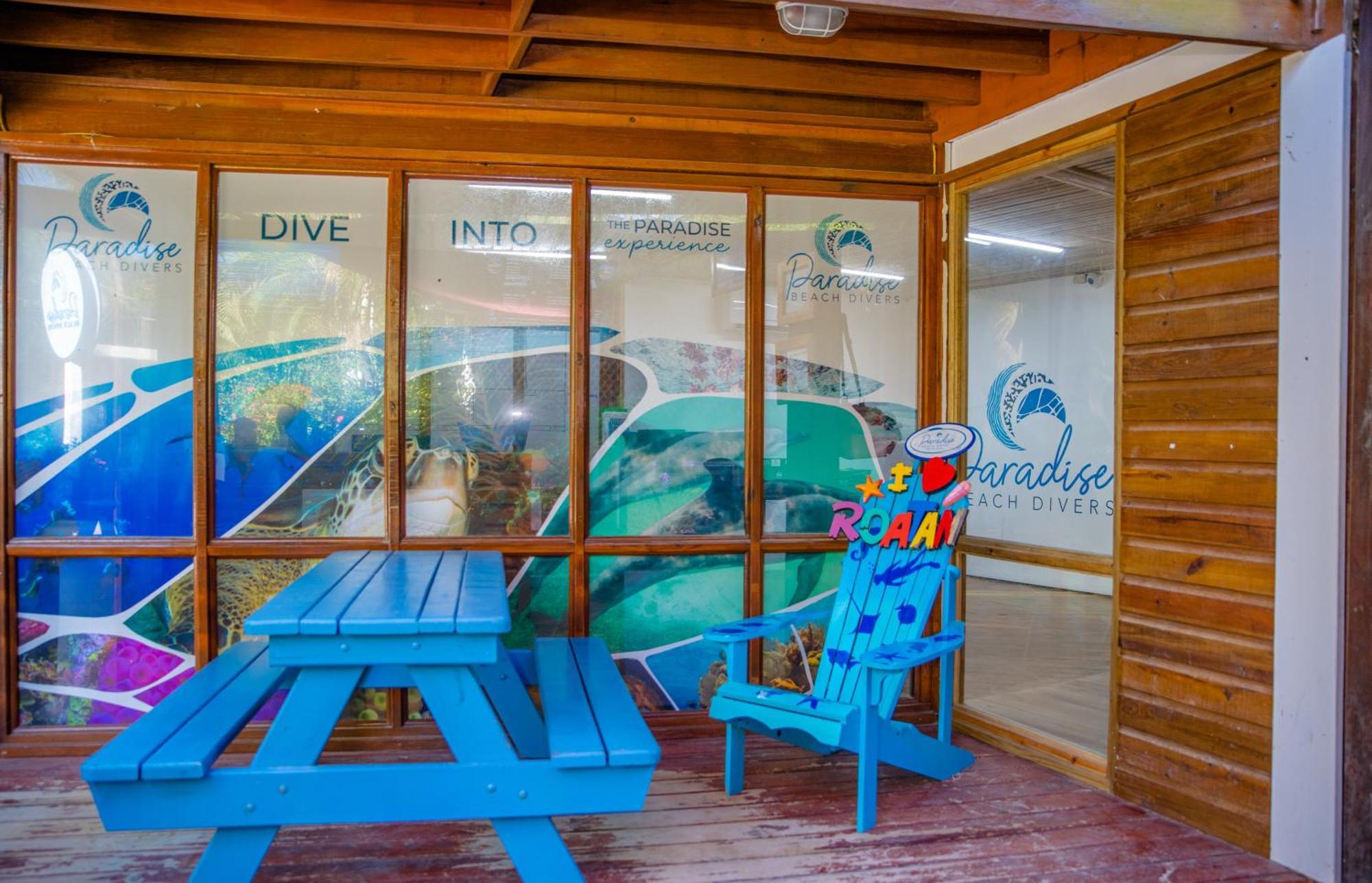 Paradise Beach Hotel West Bay Exterior foto